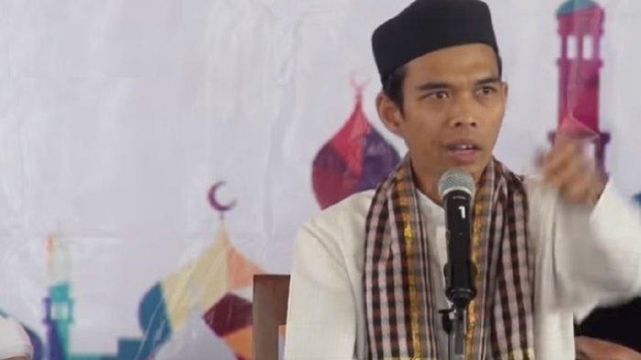 Demo Warga Lombok Minta Masjid Di Buka Ustadz Abdul Somad Menjawab